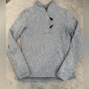 The North Face Crescent Shawl in Gray